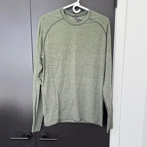 Lululemon Men’s Vent Tech Long Sleeve Shirt